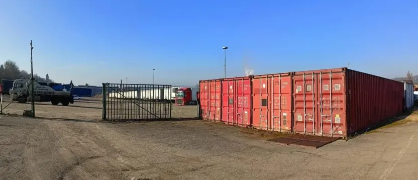 Pronájem komerčního pozemku, Králův Dvůr, Tovární, 300 m2