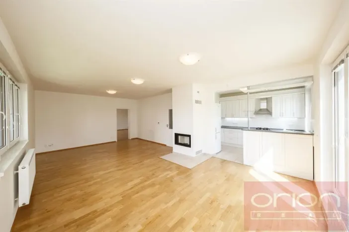 Pronájem rodinného domu, Průhonice, Pod Valem II., 280 m2