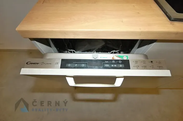 Prodej bytu 2+1, Liberec, Liliová, 149 m2