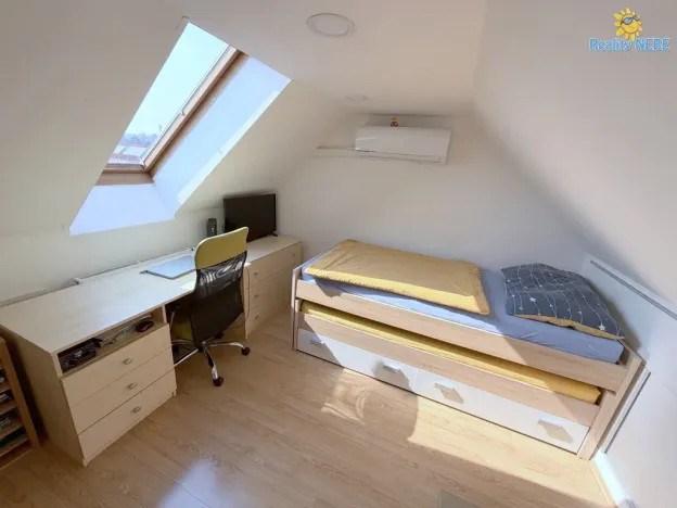 Prodej bytu 4+1, Praha - Březiněves, Bezinková, 110 m2