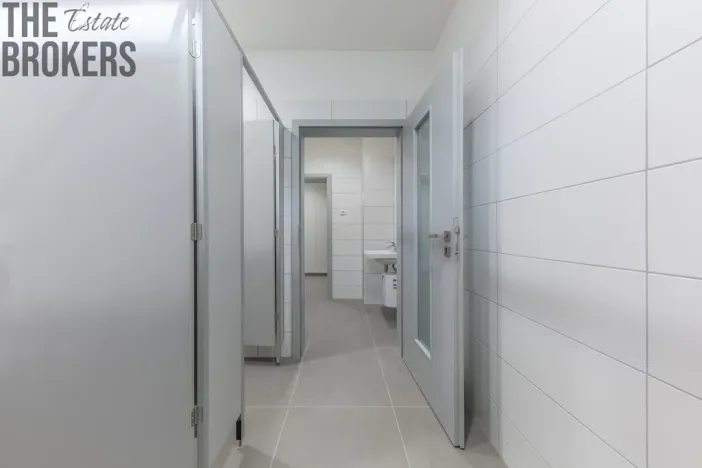 Pronájem kanceláře, Praha - Strašnice, Průběžná, 375 m2