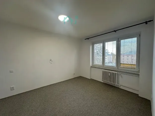 Pronájem bytu 3+1, Pardubice, Na Drážce, 70 m2