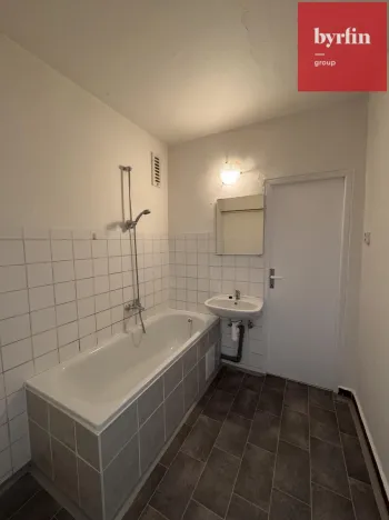 Pronájem bytu 2+1, Opava, Edvarda Beneše, 59 m2