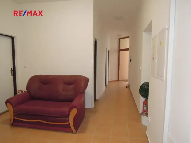 Pronájem kanceláře, Kyjov, 72 m2