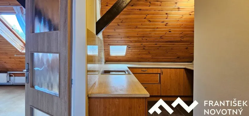 Pronájem kanceláře, Brno, Valchařská, 59 m2