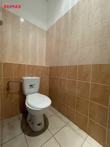 Pronájem obchodního prostoru, Břeclav, Lidická, 123 m2