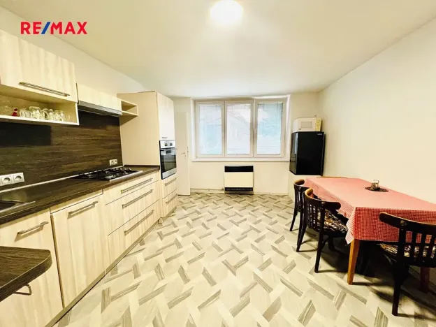 Prodej rodinného domu, Vacenovice, 215 m2