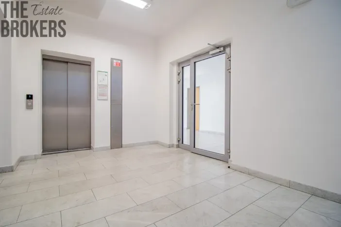 Pronájem kanceláře, Praha - Štěrboholy, K Hrušovu, 59 m2