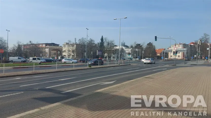 Pronájem bytu 2+1, Praha - Kobylisy, Kobyliské náměstí, 66 m2