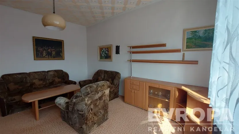 Pronájem bytu 2+1, Praha - Kobylisy, Kobyliské náměstí, 66 m2