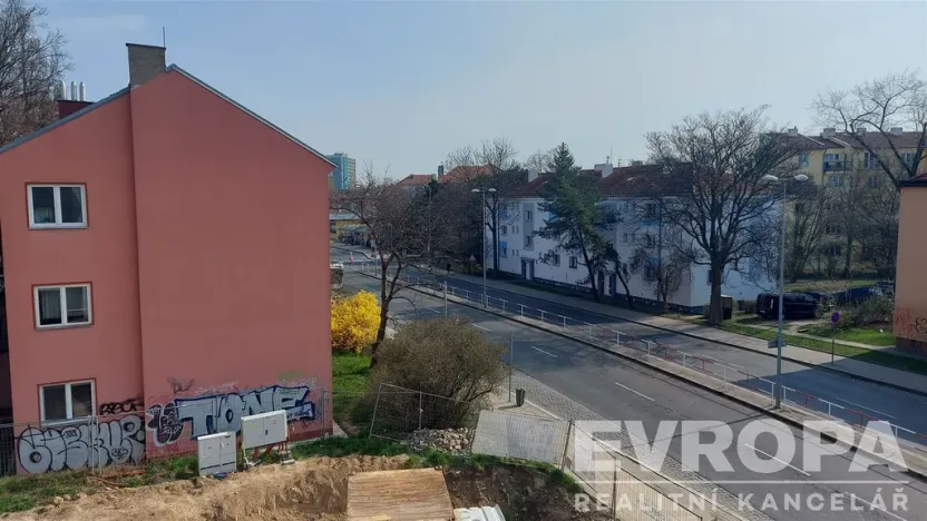 Pronájem bytu 2+1, Praha - Kobylisy, Kobyliské náměstí, 66 m2