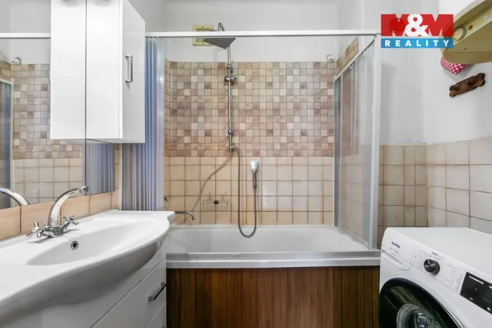 Prodej rodinného domu, Úlice - Jezná, 170 m2