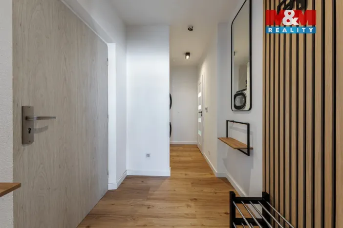 Pronájem bytu 2+kk, Karlovy Vary, Krymská, 54 m2