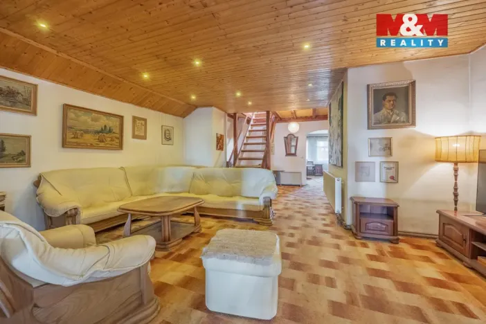 Prodej rodinného domu, Líský, 240 m2