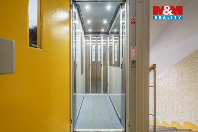 Pronájem bytu 2+kk, Karlovy Vary - Rybáře, Sibiřská, 37 m2