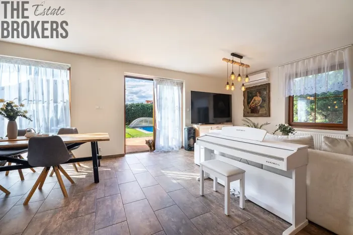 Prodej rodinného domu, Kovanice, 201 m2