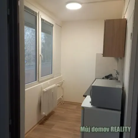 Pronájem bytu 3+1, Praha - Střížkov, Cvikovská, 55 m2