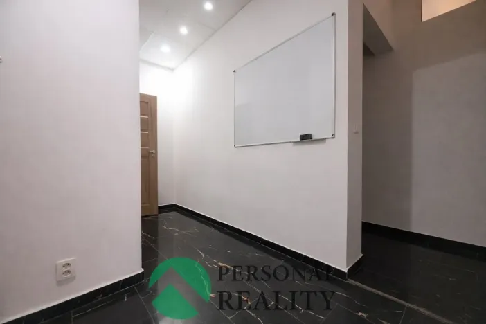 Pronájem obchodního prostoru, Jirkov, Chomutovská, 32 m2