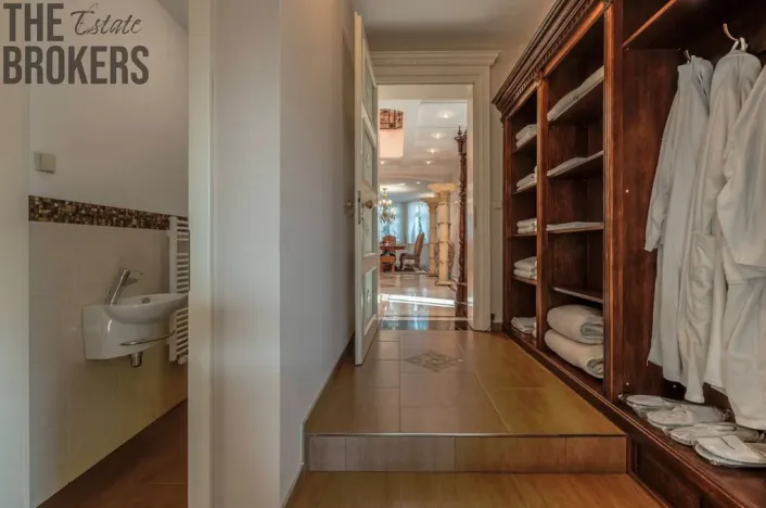 Prodej rodinného domu, Praha - Dolní Měcholupy, U přejezdu, 359 m2