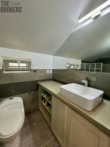 Prodej rodinného domu, Coxen Hole, Roatán, Honduras, 106 m2