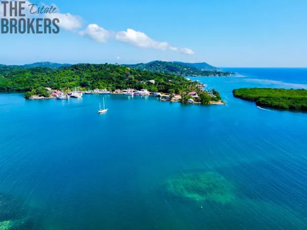 Prodej rodinného domu, Coxen Hole, Roatán, Honduras, 326 m2