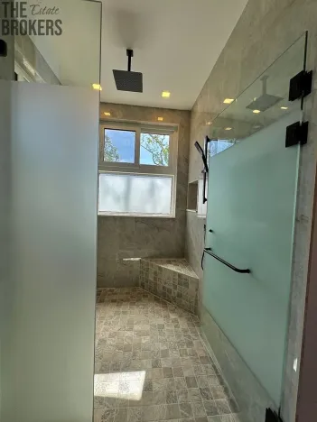 Prodej rodinného domu, Coxen Hole, Roatán, Honduras, 238 m2