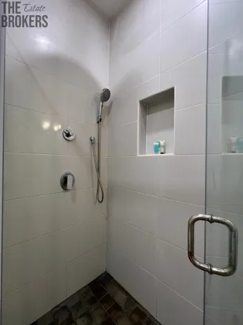 Prodej bytu 3+1, Coxen Hole, Roatán, Honduras, 139 m2