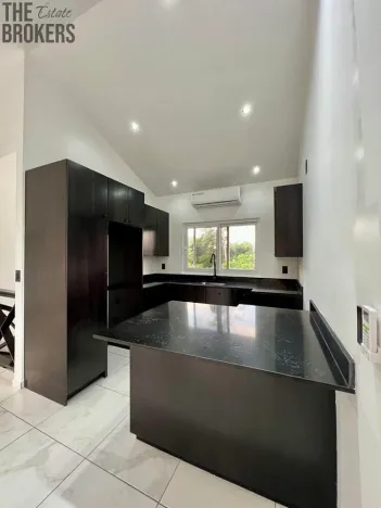 Prodej rodinného domu, Coxen Hole, Roatán, Honduras, 90 m2