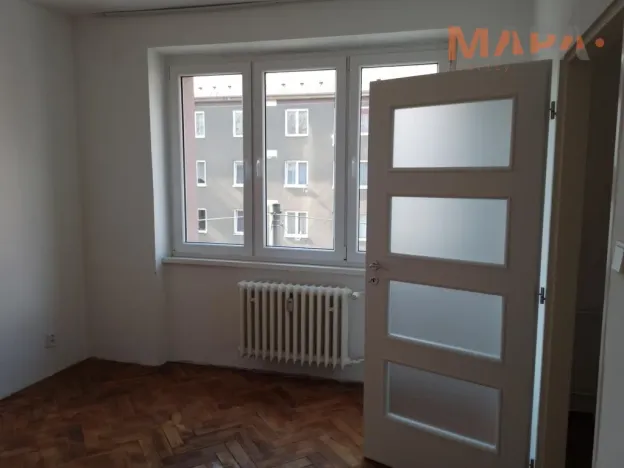 Pronájem bytu 2+1, Jirkov, Ervěnická, 55 m2