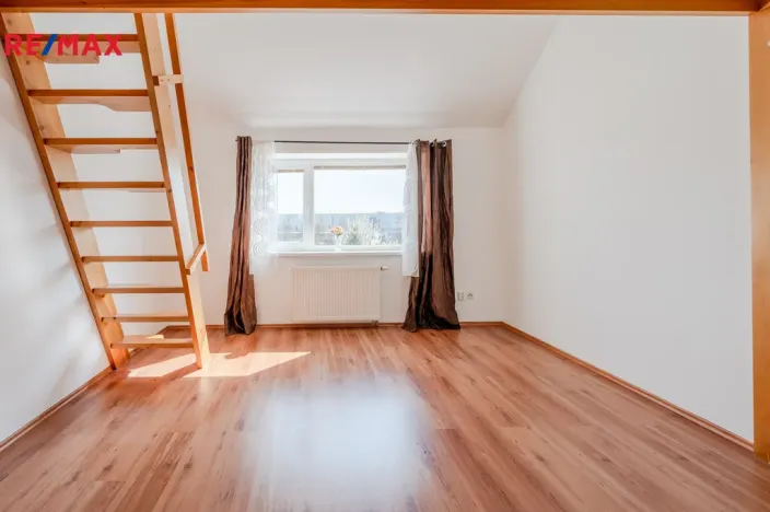 Prodej rodinného domu, Nupaky, K Parku, 115 m2