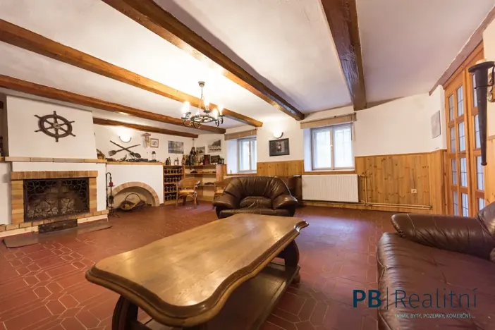 Prodej rodinného domu, Křemže, 450 m2