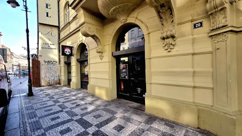 Pronájem obchodního prostoru, Praha - Staré Město, Dlouhá, 86 m2