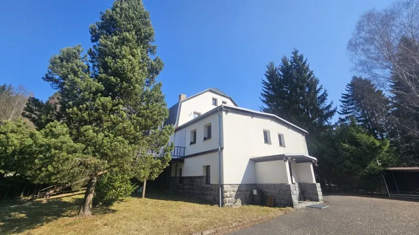 Prodej rodinného domu, Janov nad Nisou, 412 m2