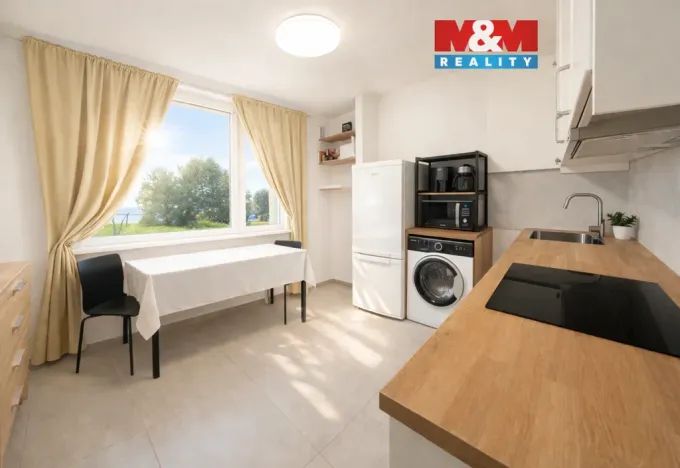 Prodej bytu 1+1, Praha - Letňany, Dobratická, 32 m2