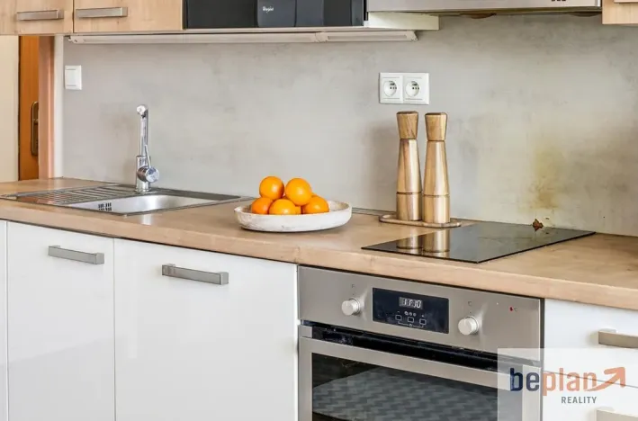 Prodej bytu 2+kk, Praha - Troja, Písečná, 26 m2