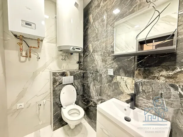 Pronájem bytu 2+kk, Kolín, Školská, 44 m2