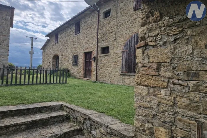 Prodej zemědělské usedlosti, Capolona,Itálie, 377 m2