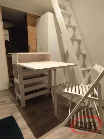 Pronájem bytu 1+kk, Praha, Husitská, 14 m2