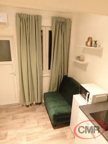 Pronájem bytu 1+kk, Praha, Husitská, 14 m2