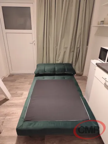 Pronájem bytu 1+kk, Praha, Husitská, 14 m2
