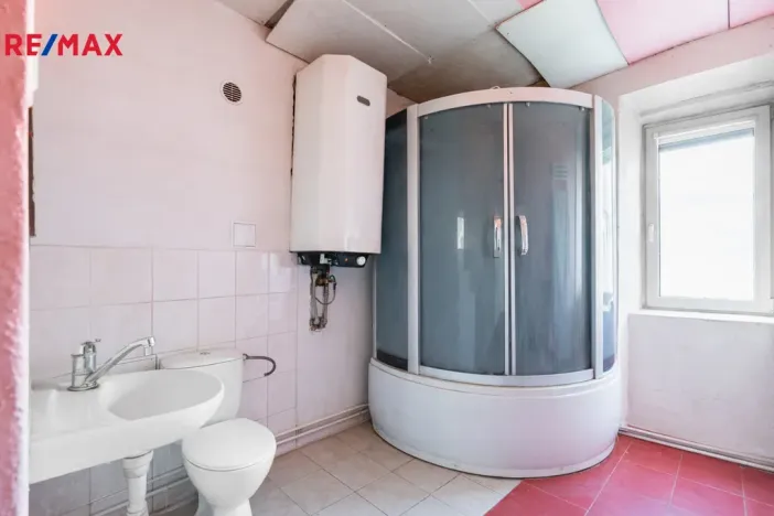 Prodej zemědělské usedlosti, Hluboké Dvory, 760 m2