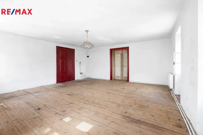 Prodej zemědělské usedlosti, Hluboké Dvory, 760 m2