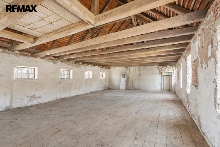 Prodej zemědělské usedlosti, Hluboké Dvory, 951 m2