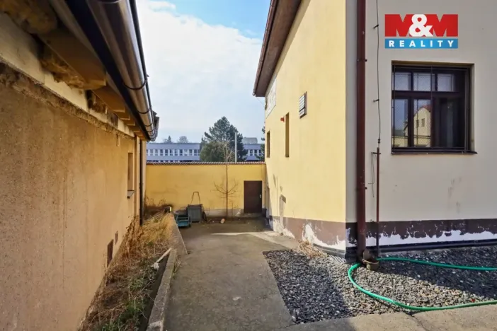 Prodej obchodního prostoru, Havlíčkův Brod, Žižkova, 690 m2