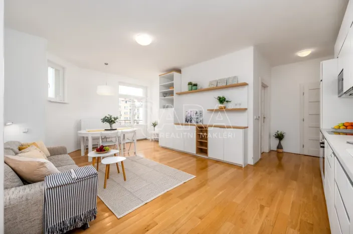 Prodej bytu 3+kk, Praha - Vinohrady, Laubova, 76 m2