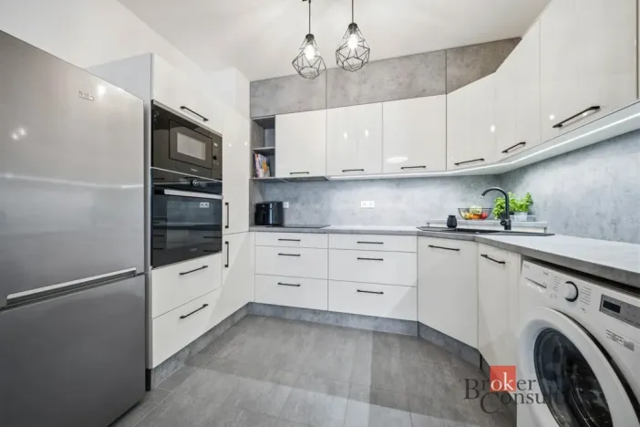 Prodej bytu 2+kk, Hradec Králové - Nový Hradec Králové, Antonína Petrofa, 54 m2