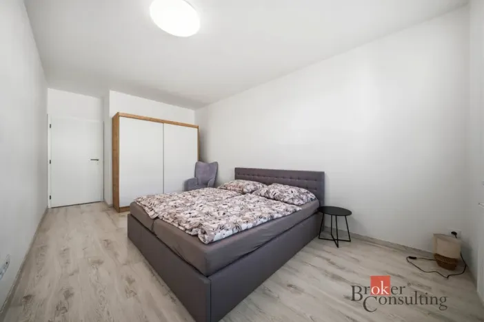 Prodej bytu 2+kk, Hradec Králové - Nový Hradec Králové, Antonína Petrofa, 54 m2