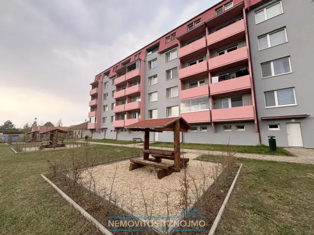 Pronájem bytu 3+1, Hevlín, 74 m2