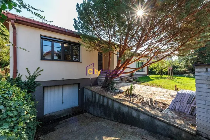 Pronájem rodinného domu, Praha - Šeberov, Zadní, 212 m2