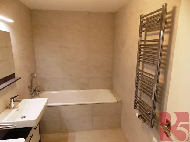 Pronájem bytu 3+kk, Praha - Karlín, U Mlýnského kanálu, 100 m2